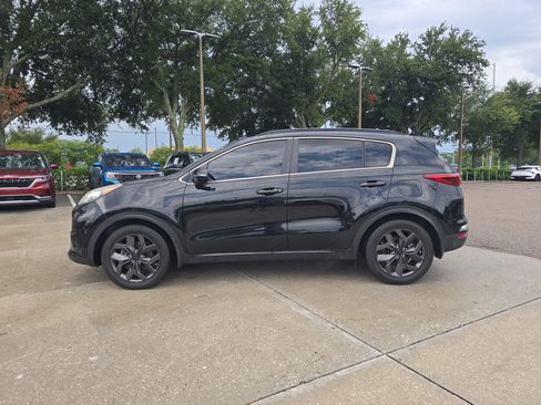 Used 2022 Kia Sportage Nightfall Edition FWD image 5