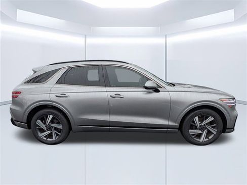 Used 2026 Genesis GV70 3.5T Sport Advanced image 3