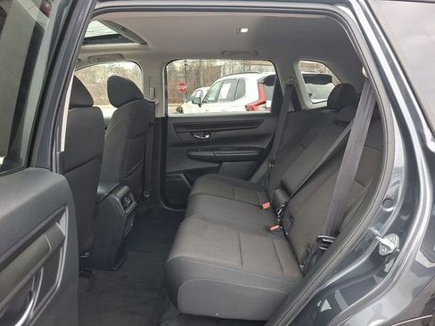 Used 2025 Honda CR-V EX image 10