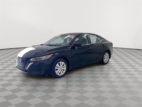 Certified 2025 Nissan Sentra S image 6