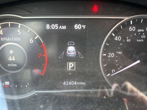 Used 2019 Nissan Kicks SV image 15