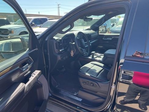 Used 2024 Chevrolet Silverado 1500 High Country w/ Midnight Edition image 9