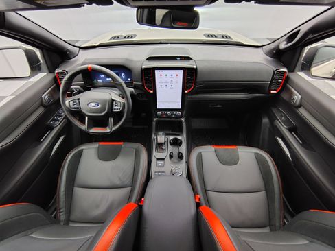 Used 2025 Ford Ranger Raptor image 2