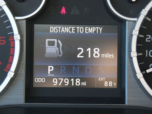 Used 2016 Toyota Tundra Limited w/ Limited Premium Package image 35