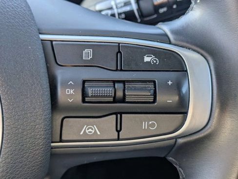 Used 2023 Kia Sportage EX FWD image 23