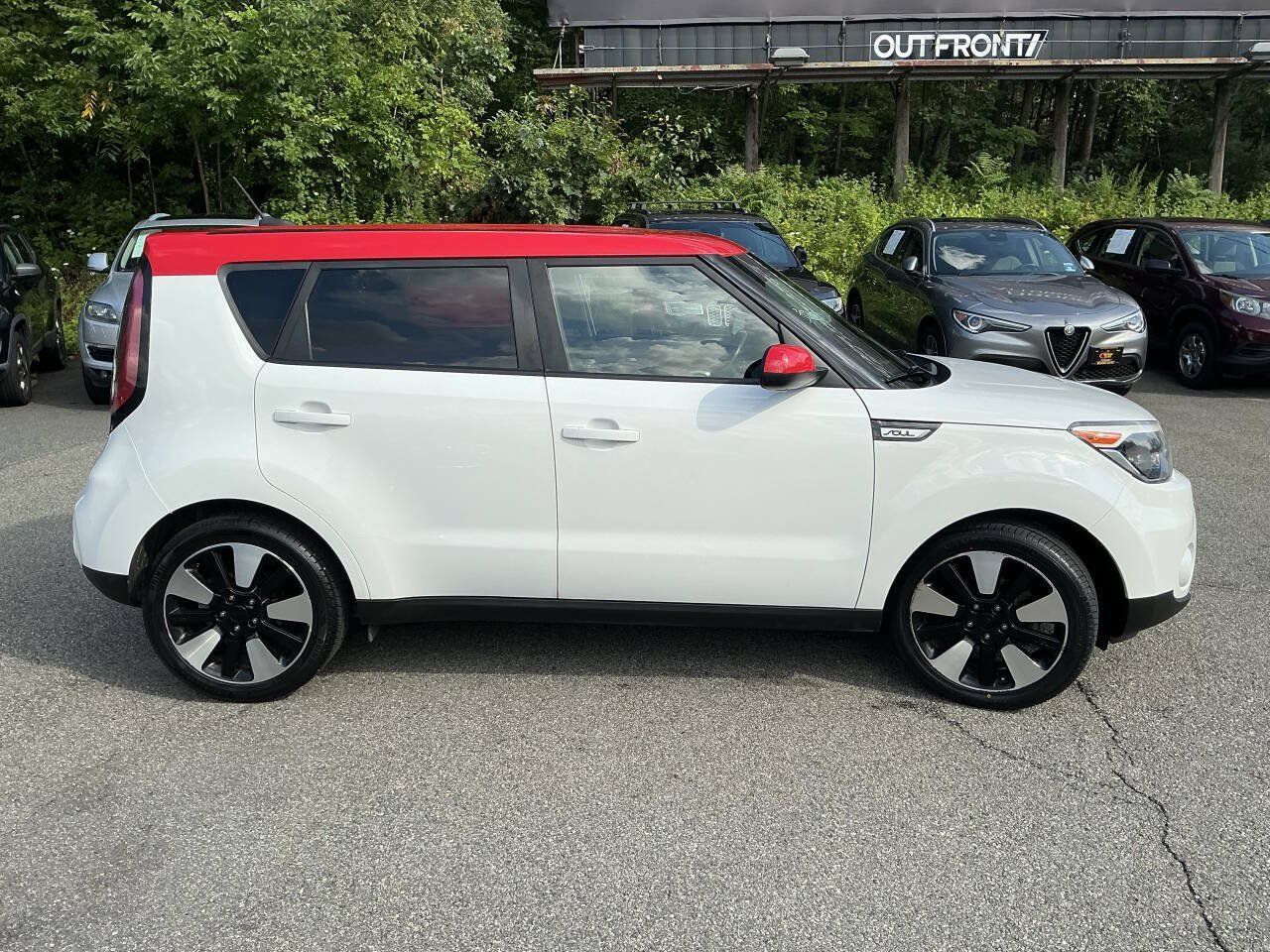Used 2017 Kia Soul + w/ Designer's Package FWD image 4