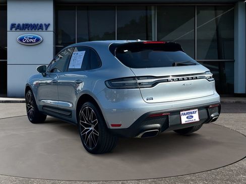 Used 2022 Porsche Macan AWD/4WD image 4