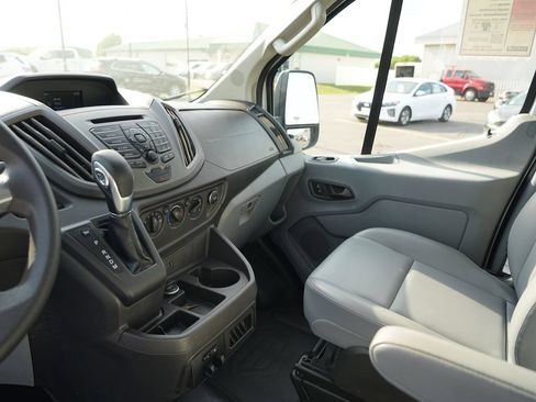 Used 2018 Ford Transit 350 148 Low Roof RWD image 17