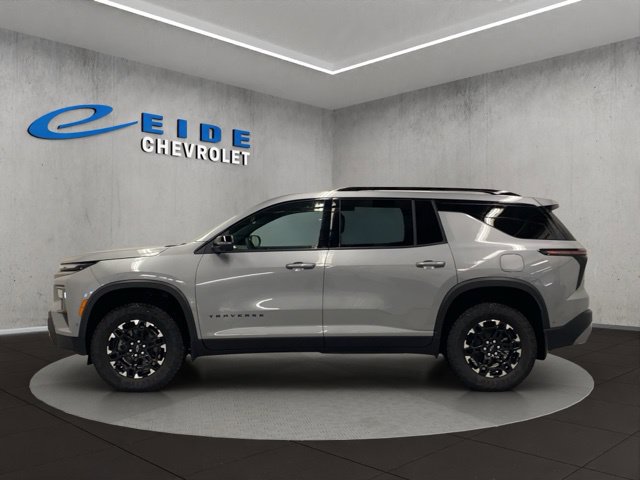 New 2027 Chevrolet Traverse Z71 w/ Enhanced Driving Package AWD/4WD image 5