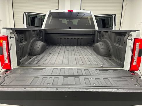 Used 2024 Ford F250 XLT w/ XLT Premium Package AWD/4WD image 36