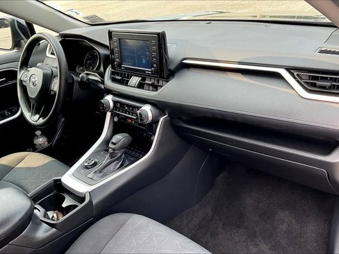 Used 2021 Toyota RAV4 XLE w/ Convenience Package image 14