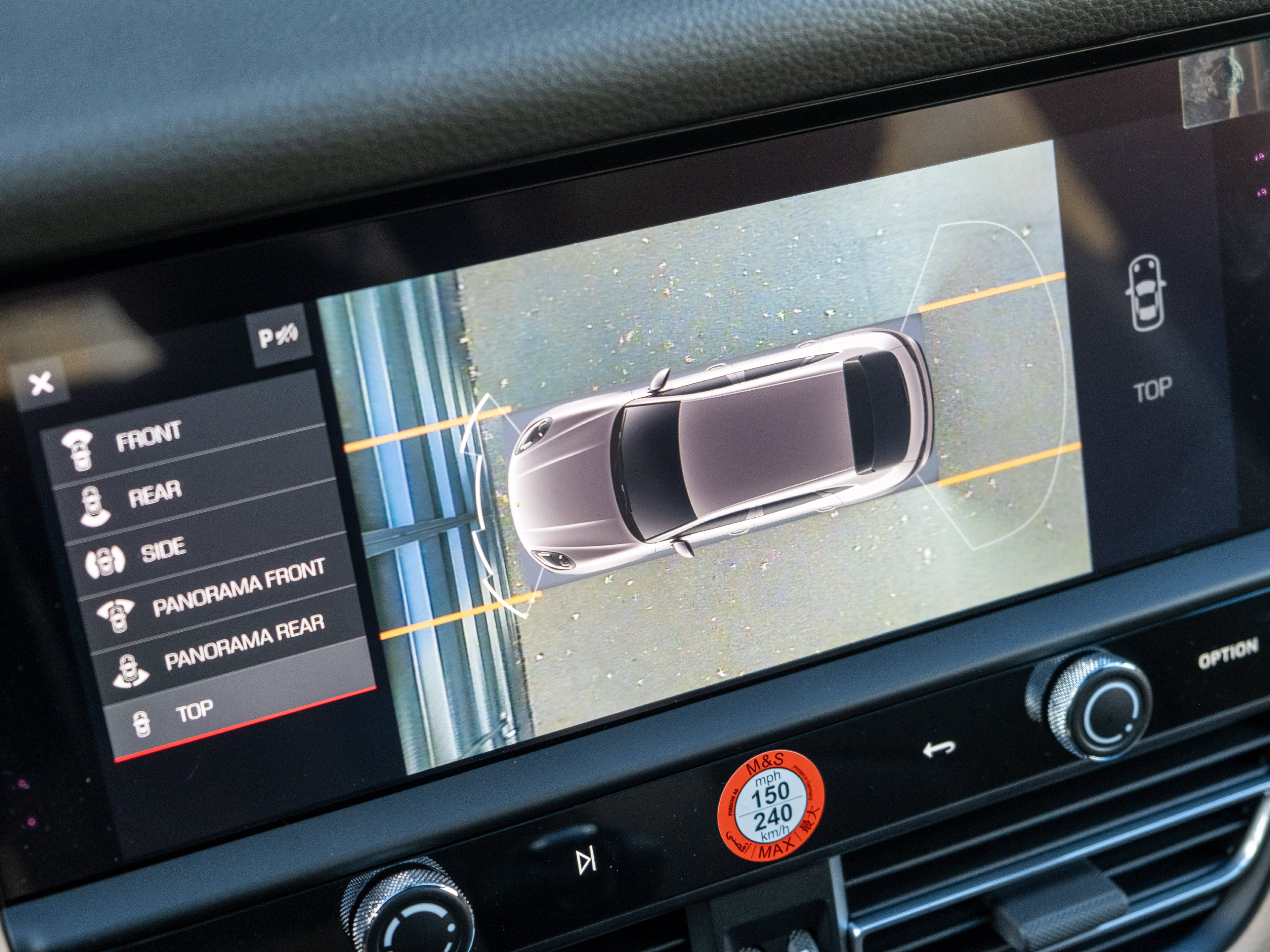 Certified 2026 Porsche Macan AWD/4WD image 30
