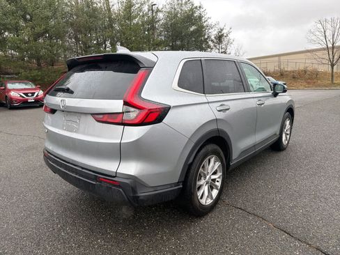 Used 2024 Honda CR-V EX image 5