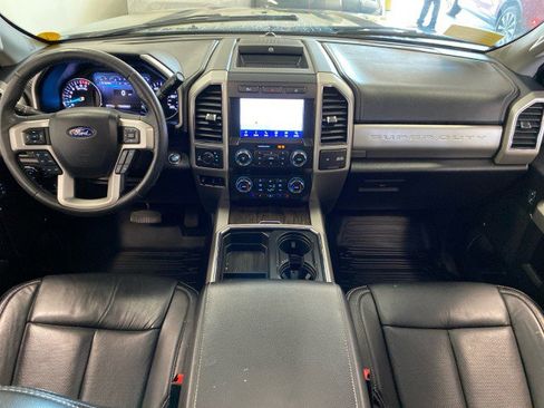 Used 2020 Ford F250 Lariat w/ Lariat Ultimate Package AWD/4WD image 16