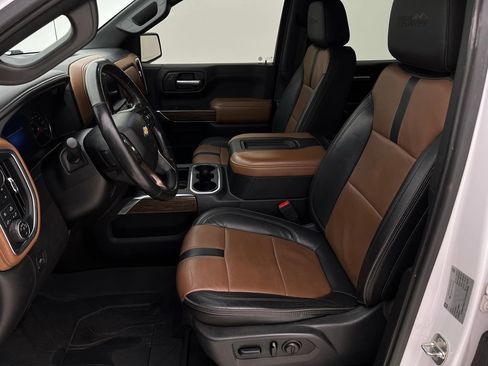 Used 2019 Chevrolet Silverado 1500 High Country w/ Z71 Off-Road Package image 14