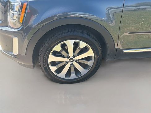 Used 2022 Kia Telluride EX w/ EX Premium Package FWD image 34