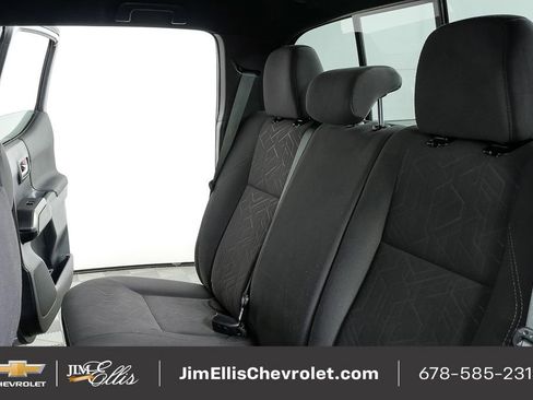 Used 2016 Toyota Tacoma TRD Off-Road image 20