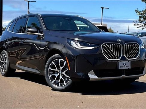 New 2025 BMW X3 xDrive30i w/ Convenience Package image 2