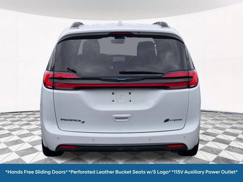 Used 2021 Chrysler Pacifica Touring-L w/ Uconnect Theater Family Group FWD image 27