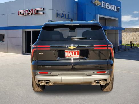 New 2026 Chevrolet Traverse LT w/ Driver Confidence Package image 3