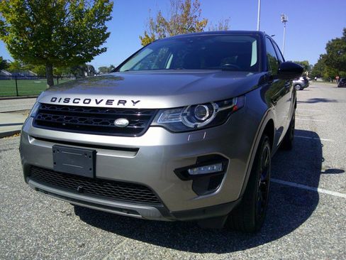 Used 2018 Land Rover Discovery Sport HSE image 31