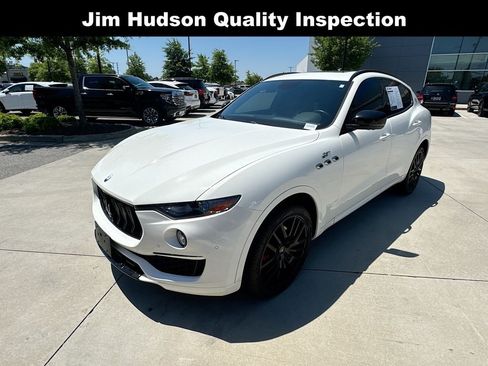 Used 2022 Maserati Levante GT AWD/4WD image 5