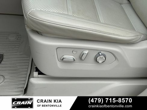 Used 2024 Cadillac Escalade ESV Sport Platinum w/ Heavy-Duty Trailer Package AWD/4WD image 11