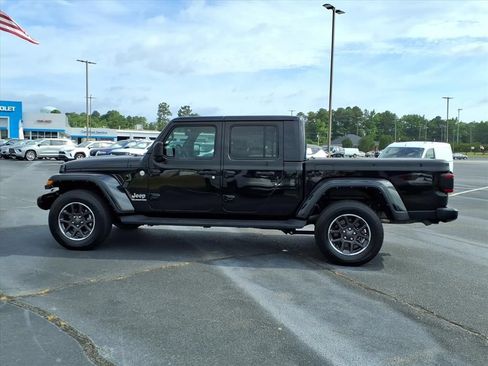Used 2022 Jeep Gladiator Overland w/ Popular Equipment Package AWD/4WD image 14