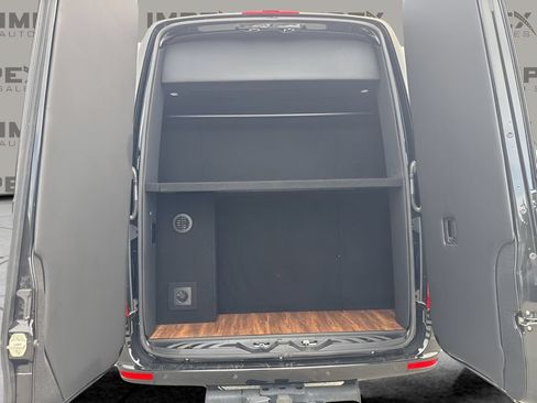 Used 2024 Mercedes-Benz Sprinter 3500 image 32