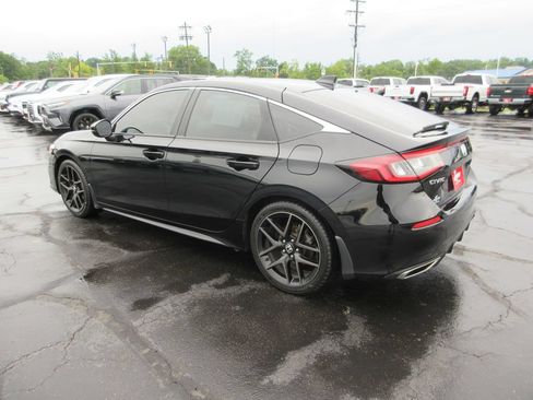 Used 2024 Honda Civic Sport Touring image 8