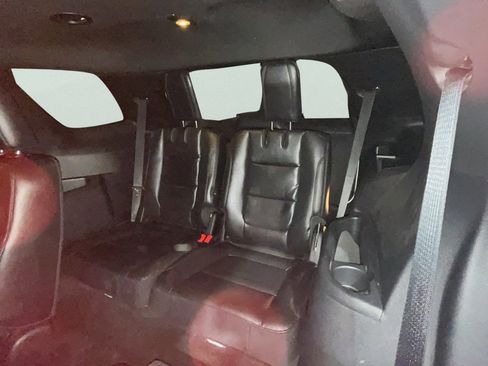 Used 2018 Ford Explorer XLT w/ Equipment Group 202A image 13