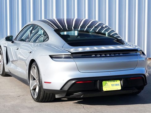 Used 2020 Porsche Taycan 4S w/ Premium Package image 52