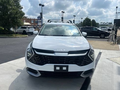 Certified 2024 Kia Sportage EX AWD/4WD image 2