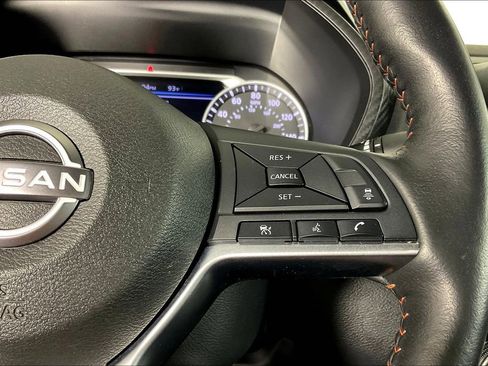 Used 2024 Nissan Sentra SR w/ SR Premium Package image 28