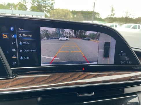 Used 2023 Cadillac Escalade ESV Sport Platinum image 11