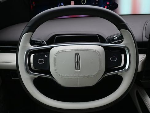 Used 2024 Lincoln Nautilus Black Label image 14