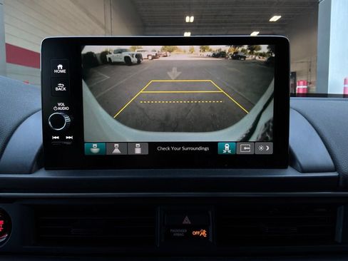 Used 2024 Honda Pilot EX-L image 36