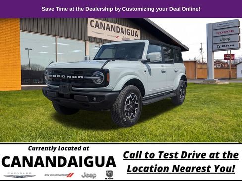Used 2022 Ford Bronco Outer Banks AWD/4WD image 5