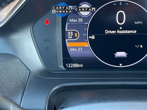 Used 2023 Chevrolet Bolt EUV LT w/ Comfort Package image 37