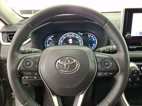 Certified 2023 Toyota RAV4 XLE Premium AWD/4WD image 8