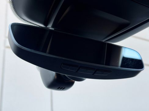 Used 2025 Porsche Panamera image 39
