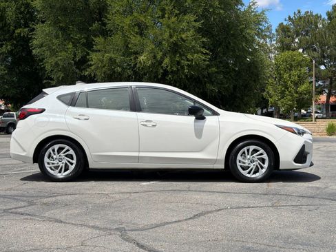 Used 2025 Subaru Impreza 2.0i AWD/4WD image 3