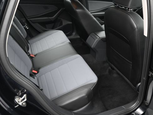 Used 2026 Volkswagen Jetta SE FWD image 10