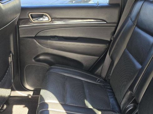 Used 2014 Jeep Grand Cherokee Overland image 15