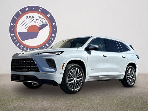 New 2026 Buick Enclave Avenir w/ Super Cruise Package image 2
