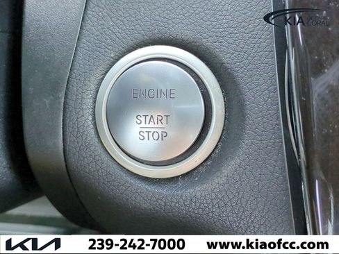 Used 2018 Mercedes-Benz GLC 300 4MATIC image 29