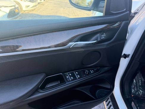 Used 2014 BMW X5 xDrive35i image 9