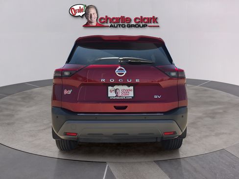 Used 2021 Nissan Rogue SV FWD image 4