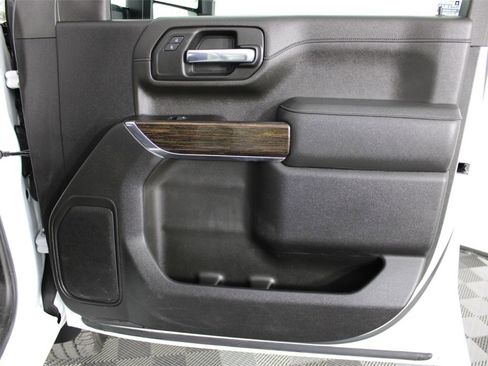 Used 2023 GMC Sierra 3500 SLE w/ SLE Convenience Package image 34