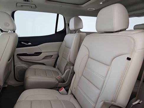 Used 2022 GMC Acadia Denali w/ Denali Technology Package FWD image 31